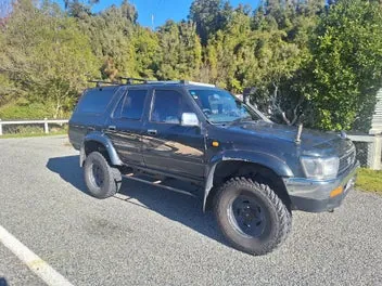 Toyota Hilux 1995 photo 4