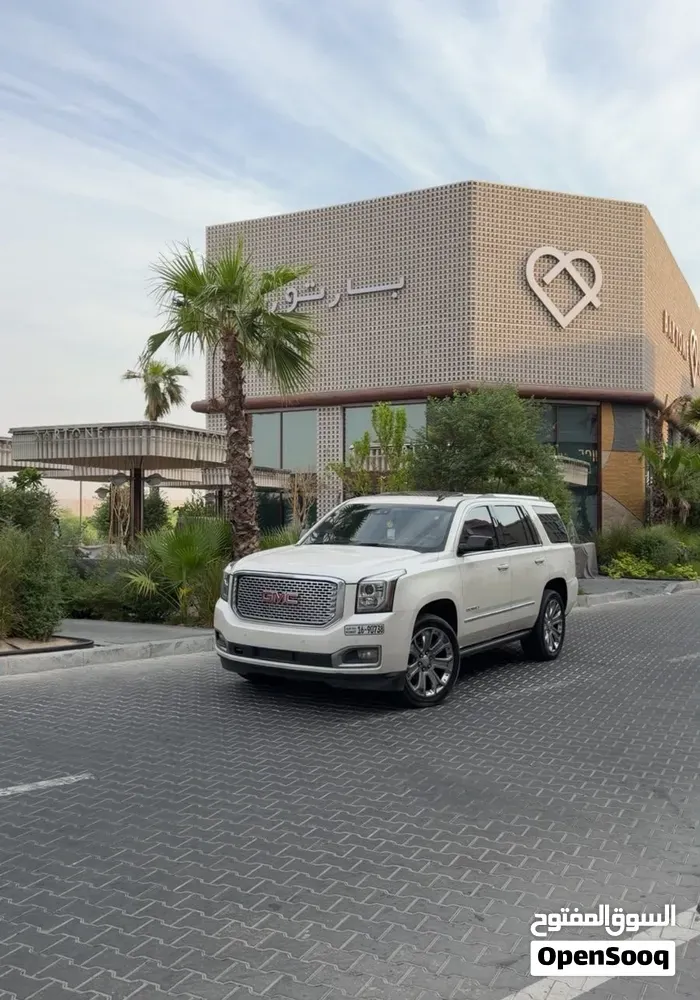 GMC Yukon Denali