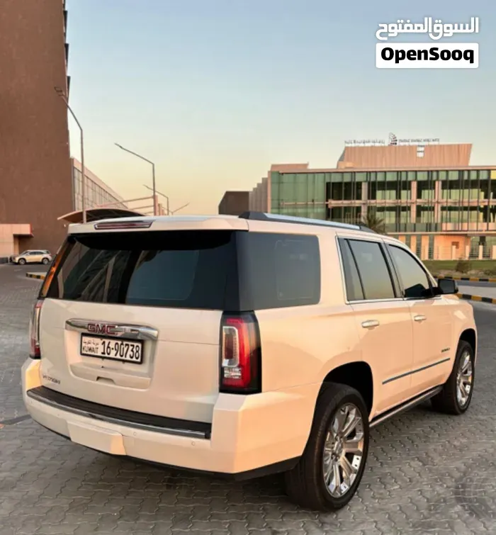GMC Yukon Denali 2015 photo 4