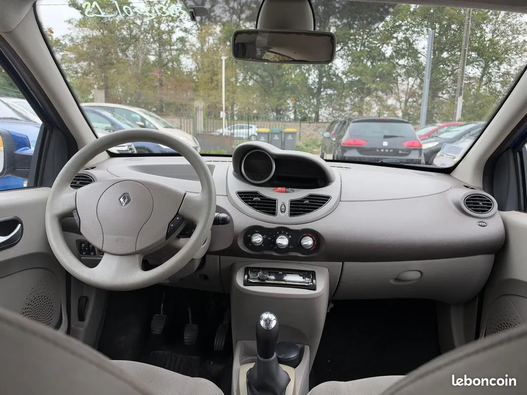 Renault Twingo 2010 photo 5