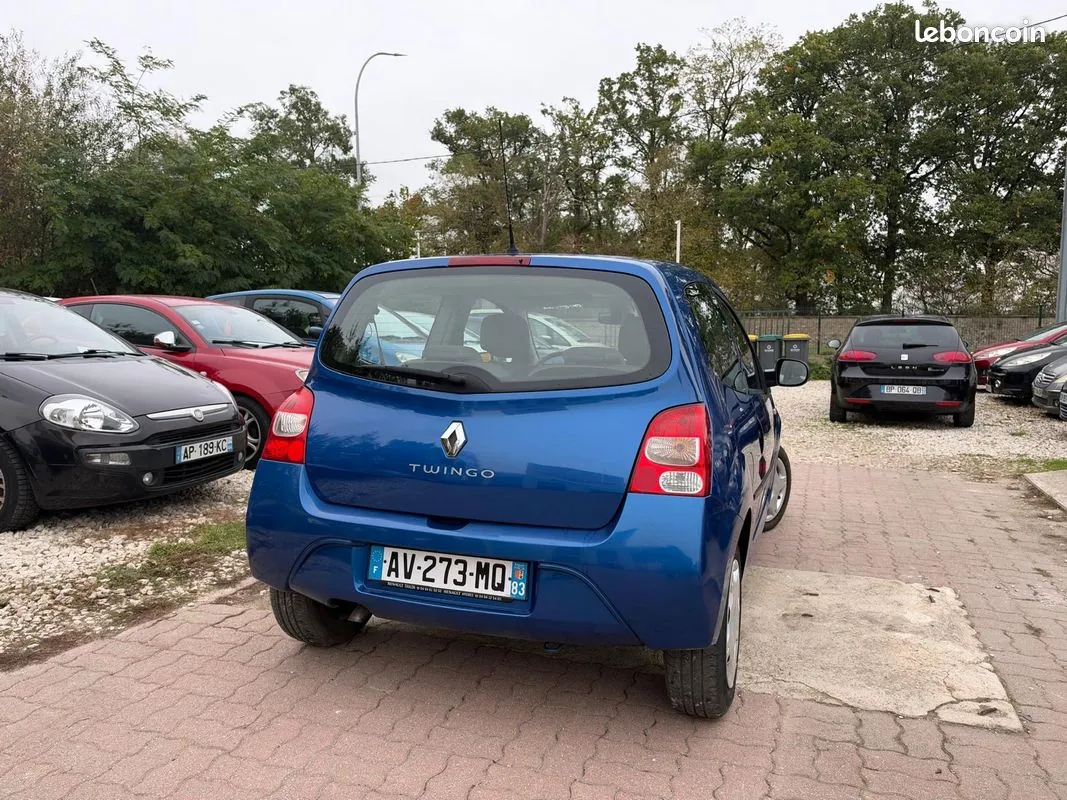 Renault Twingo 2010 photo 4