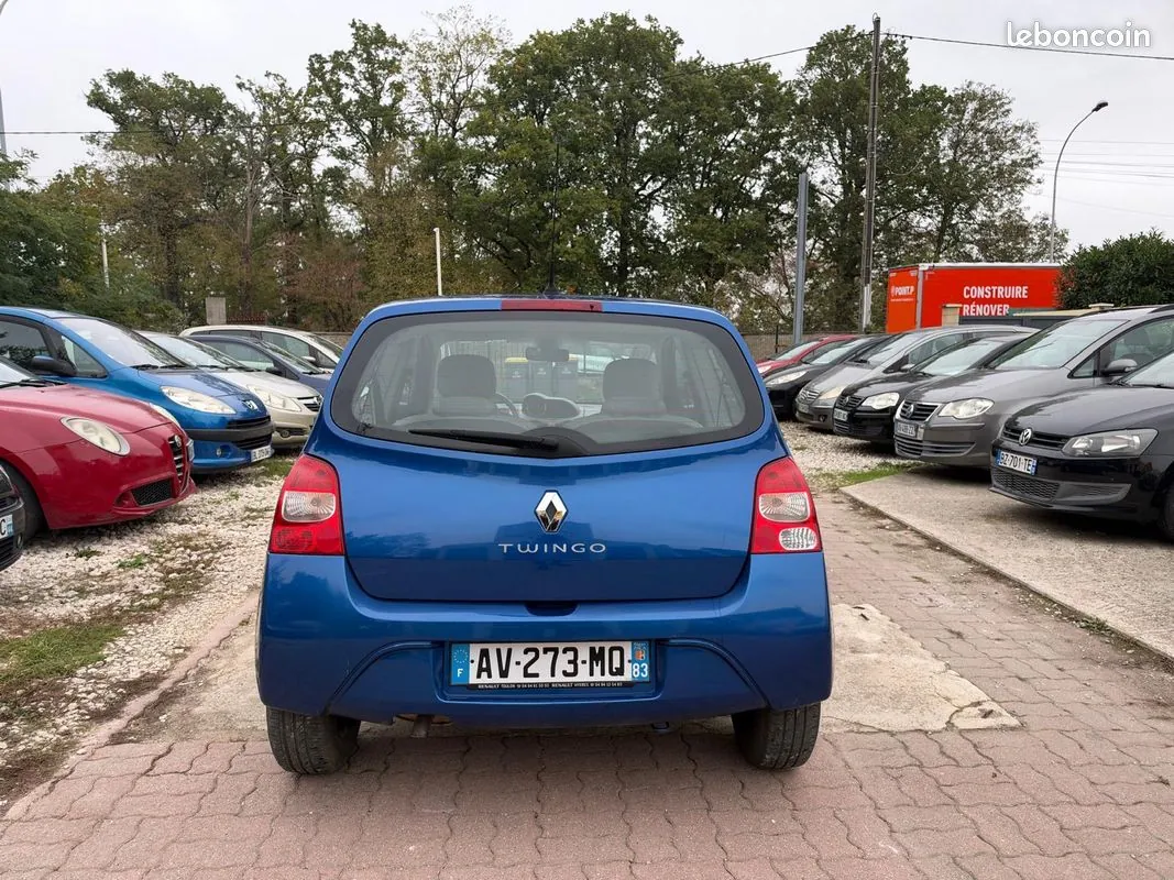 Renault Twingo 2010 photo 3