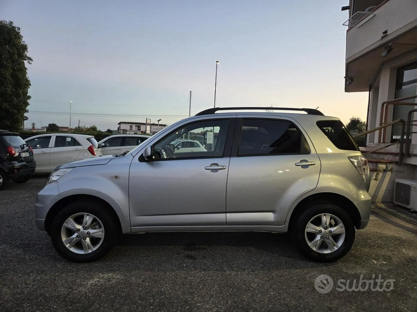 Daihatsu Terios 2011 photo 4