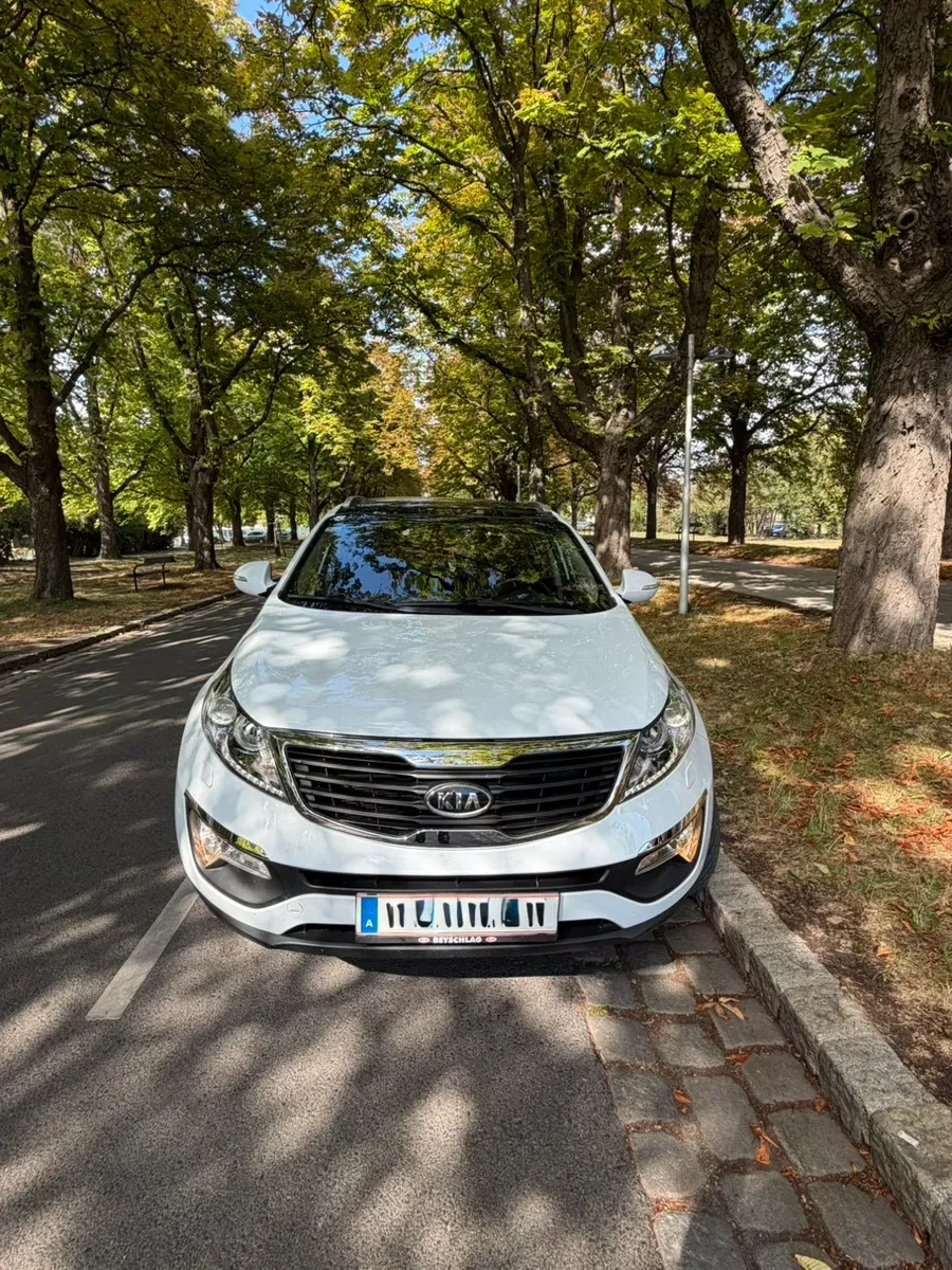 Kia Sportage 2011 photo 2