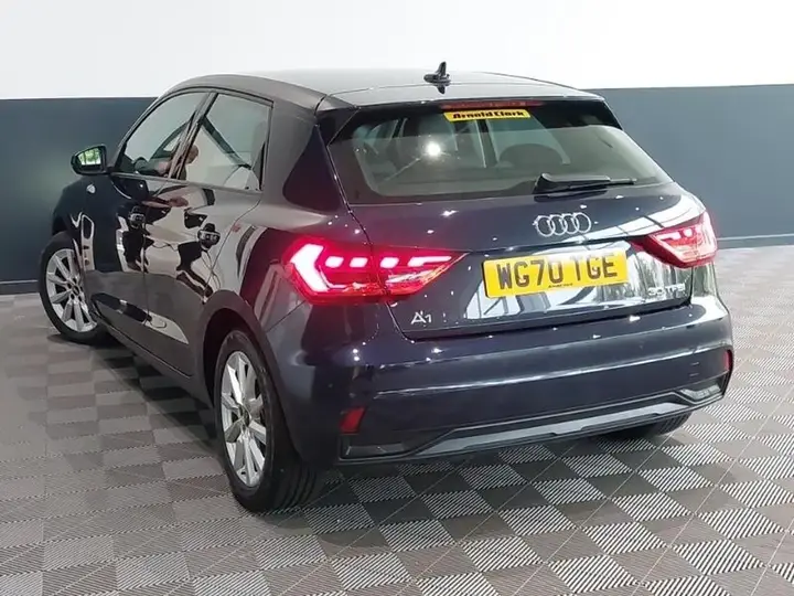 Audi A1 2020 photo 2