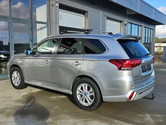 Mitsubishi Outlander 2019 photo 3