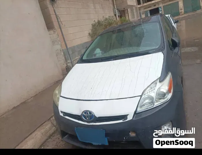Toyota Prius 2011 photo 2