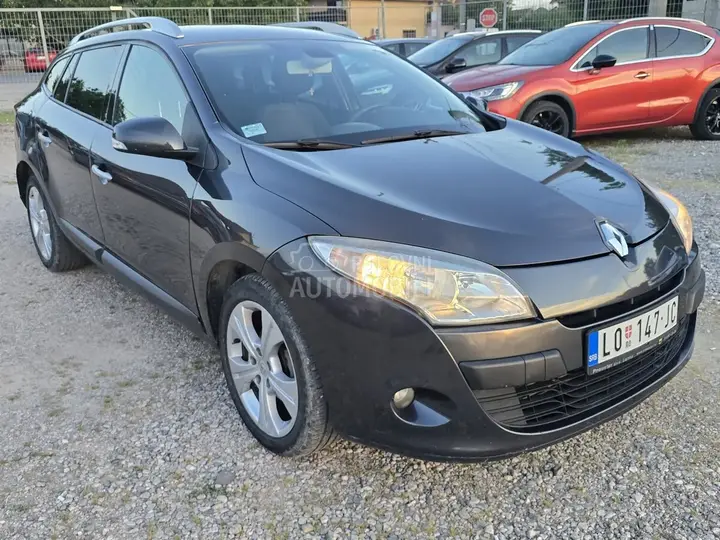 Renault Megane 2010 photo 3