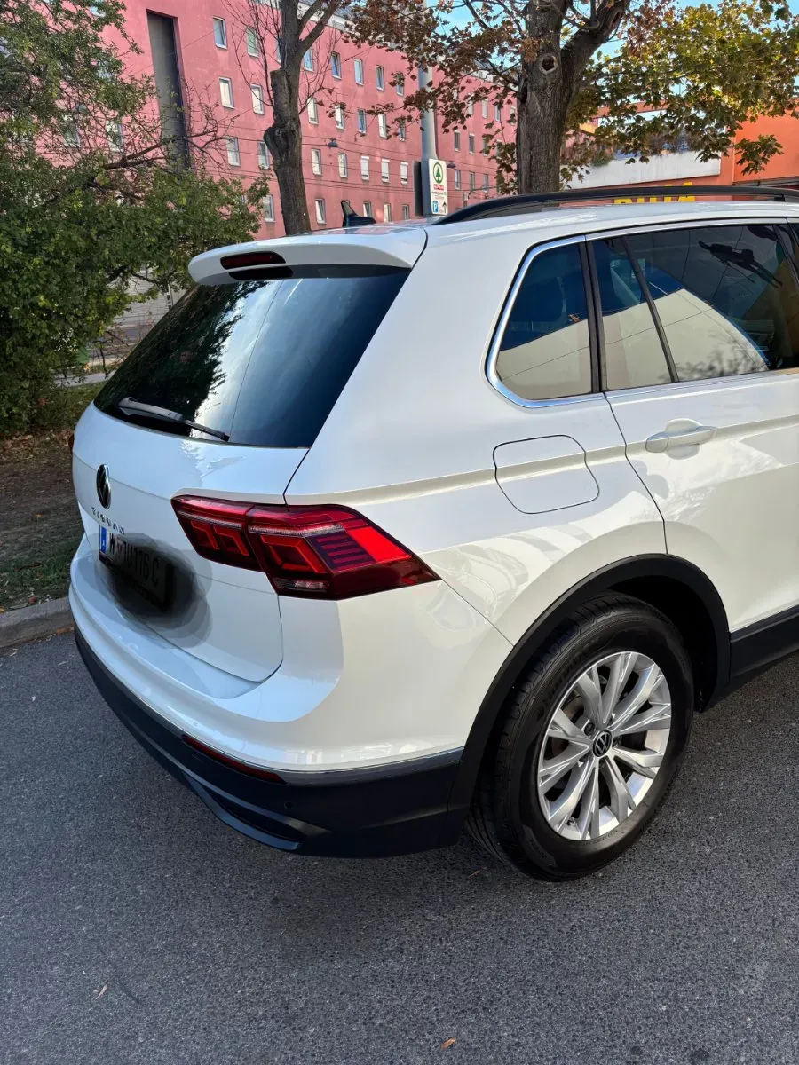 Volkswagen Tiguan 2022 photo 2