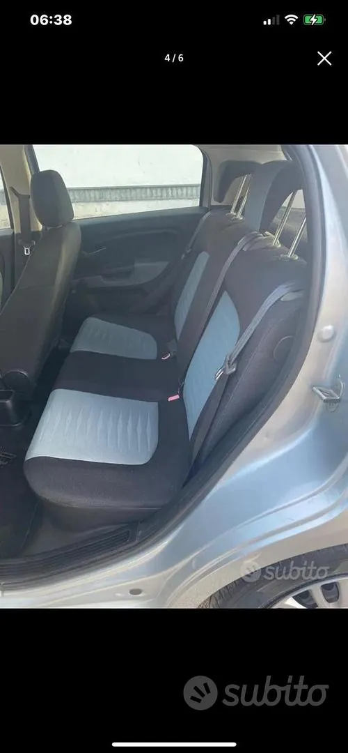Fiat Grande Punto 2009 photo 3
