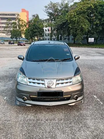 Nissan Grand Livina
