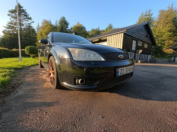 Ford Mondeo 2002 photo 2