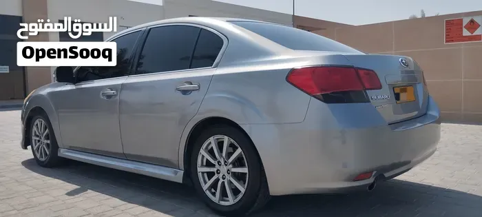 Subaru Legacy 2011 photo 2