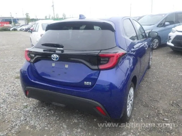 Toyota Yaris 2023 photo 4