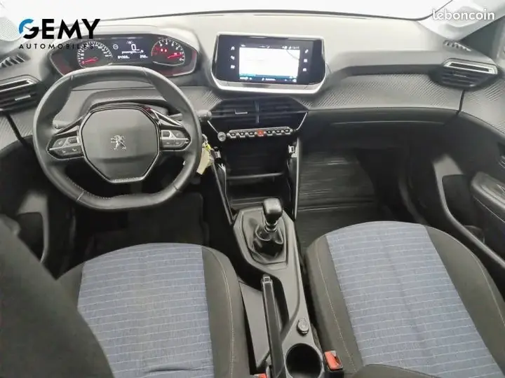 Peugeot 208 2021 photo 5