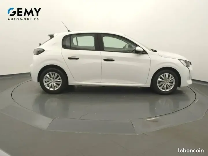 Peugeot 208 2021 photo 4