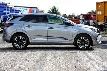Opel Grandland 2023 photo 2