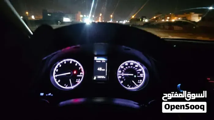 Toyota Camry 2018 photo 2