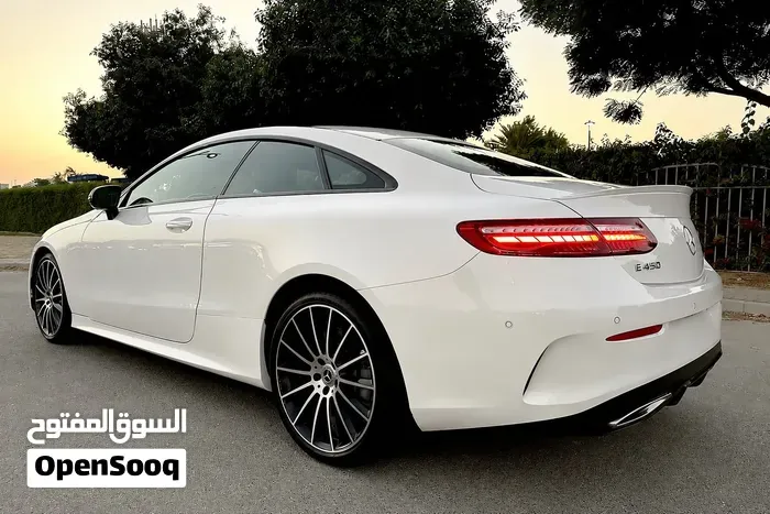 Mercedes-Benz E-Class 2023 photo 4