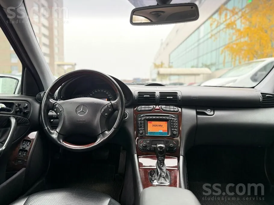 Mercedes-Benz C320 2001 photo 5