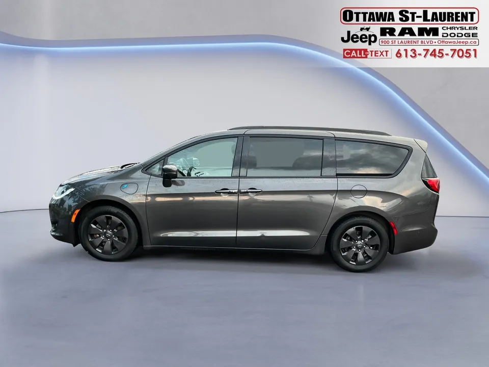 Chrysler Pacifica 2020 photo 2