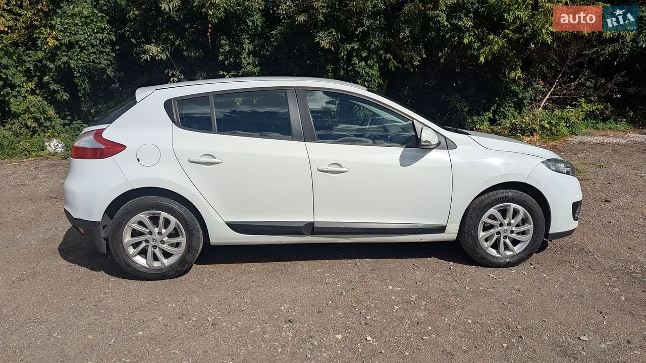 Renault Megane 2012 photo 4