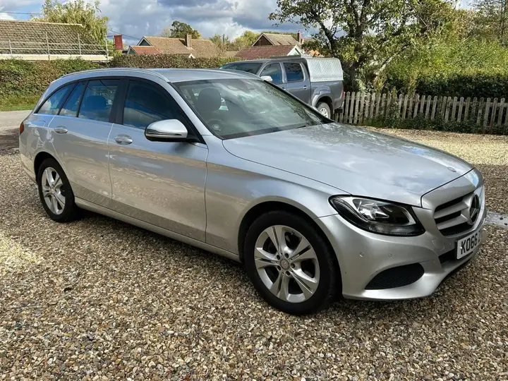 Mercedes-Benz C-Class 2017 photo 3