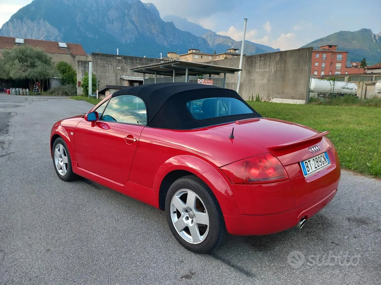 Audi Tt Roadster 2001 photo 2