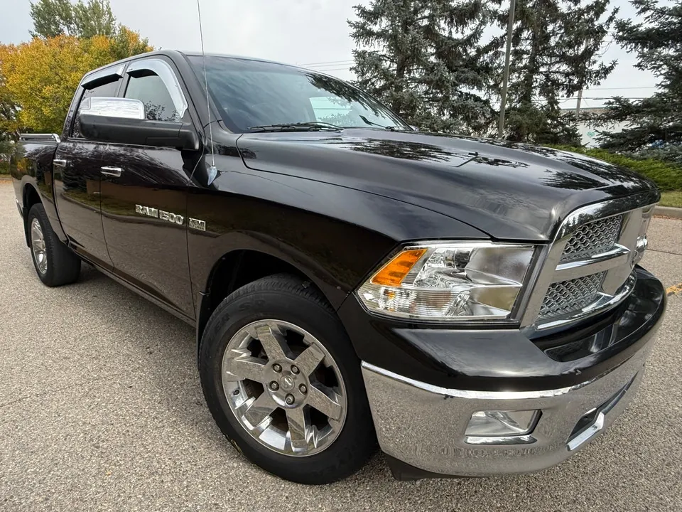 Ram 1500 Laramie 2011 photo 2