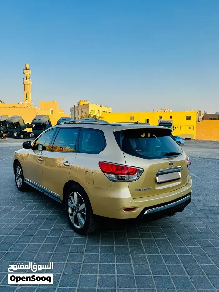Nissan Pathfinder 2014 photo 3