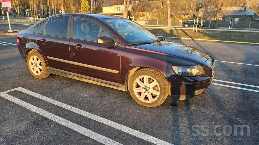 Volvo S40
