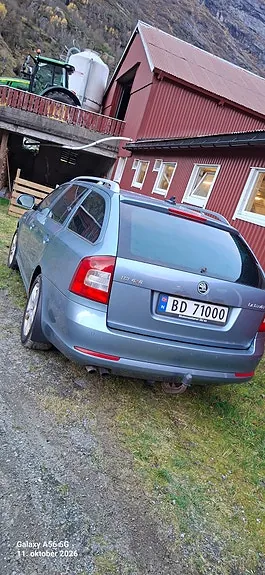 Skoda Octavia 2011 photo 3