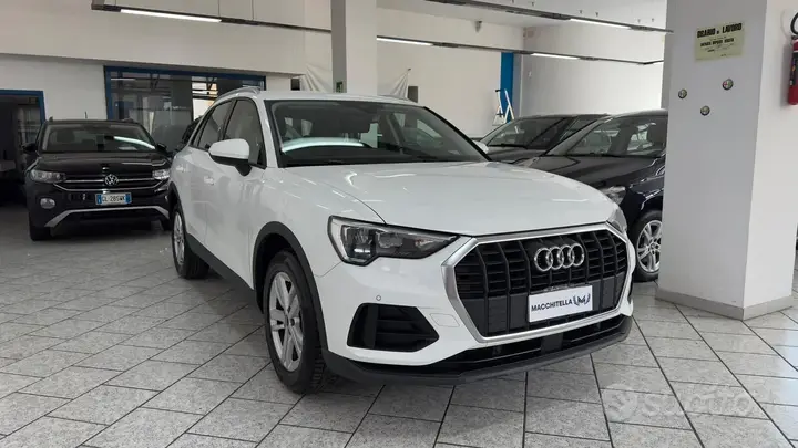 Audi Q3 2021 photo 2