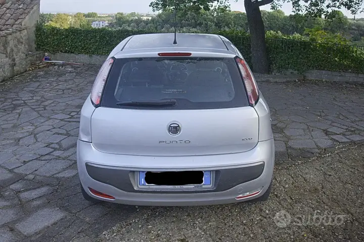 Fiat Punto Evo 2010 photo 3