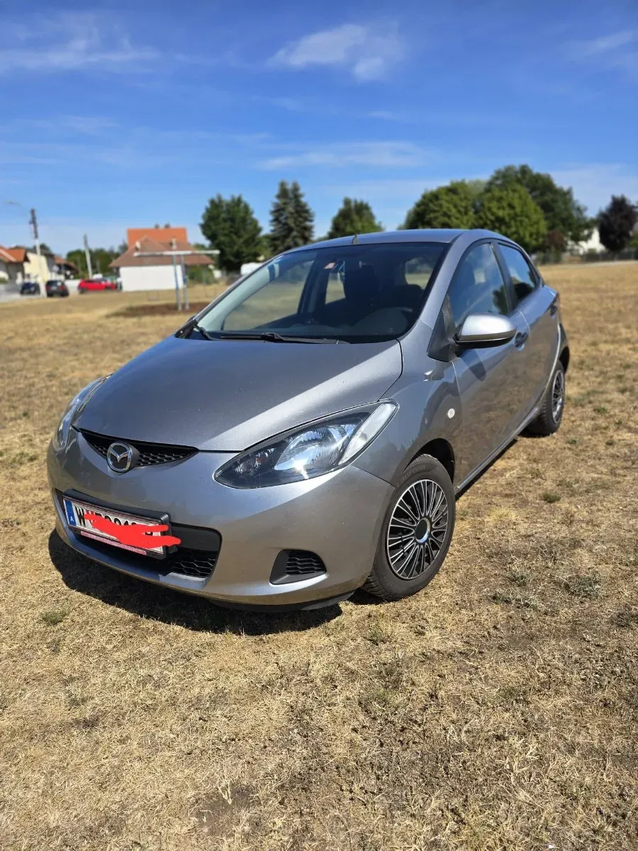 Mazda Mazda2