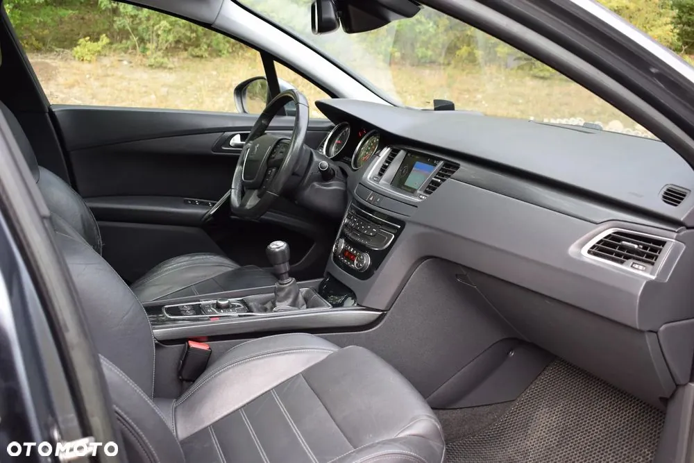 Peugeot 508 2012 photo 2