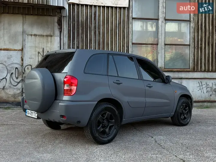 Toyota Rav4 2001 photo 4
