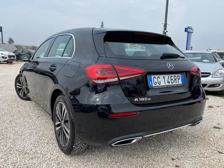 Mercedes-Benz A 2021 photo 3