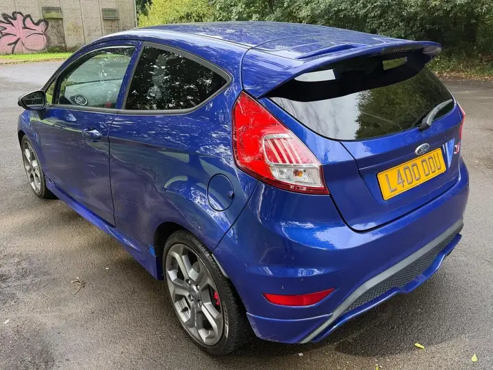 Ford Fiesta 2015 photo 5