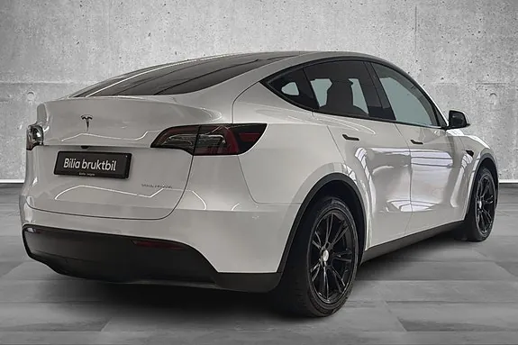 Tesla Model Y 2024 photo 3