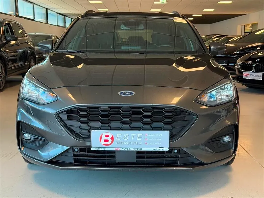 Ford Focus 2021 photo 2