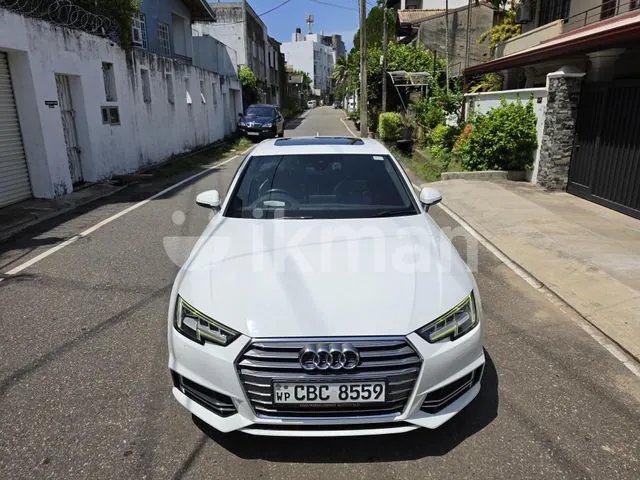 Audi A4 2018 photo 2