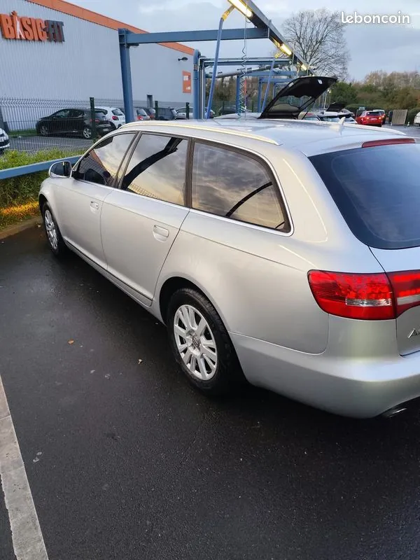 Audi A6 2010 photo 2