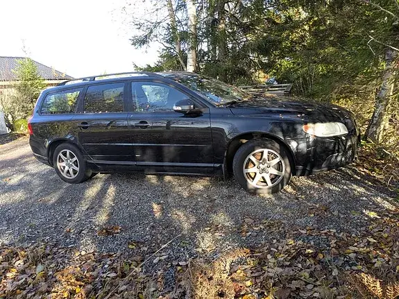Volvo V70 2009 photo 2