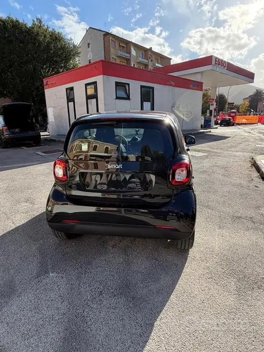 Smart Fortwo 2019 photo 4