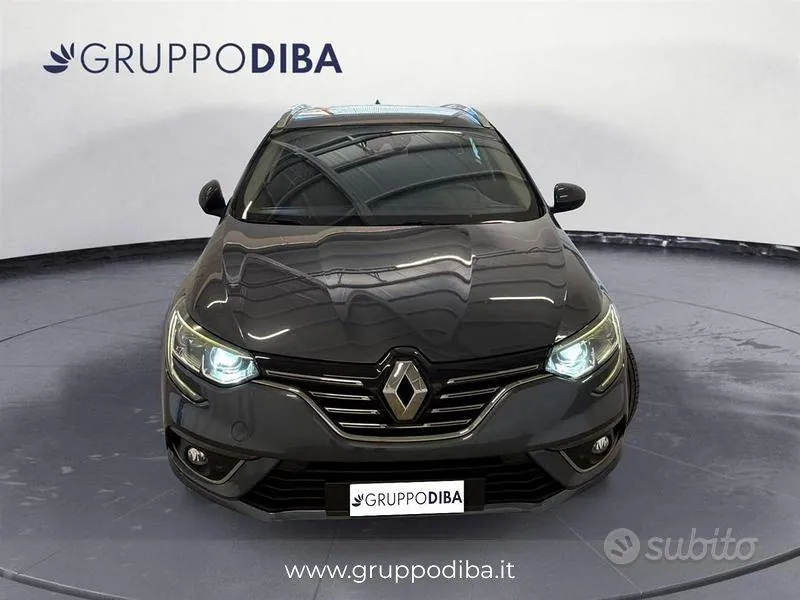 Renault Megane 2019 photo 2