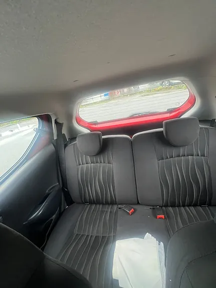 Nissan Pixo 2010 photo 5