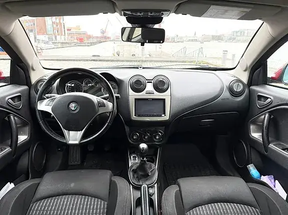Alfa Romeo Mito 2010 photo 3