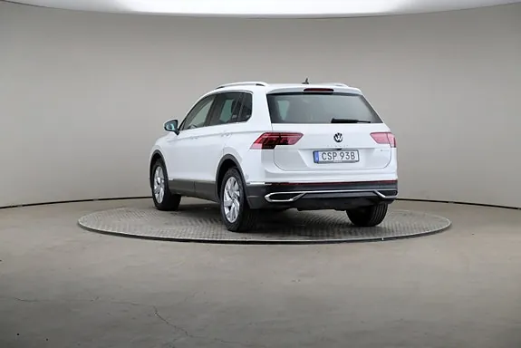 Volkswagen Tiguan 2023 photo 2