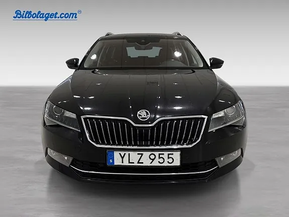 Skoda Superb 2017 photo 2